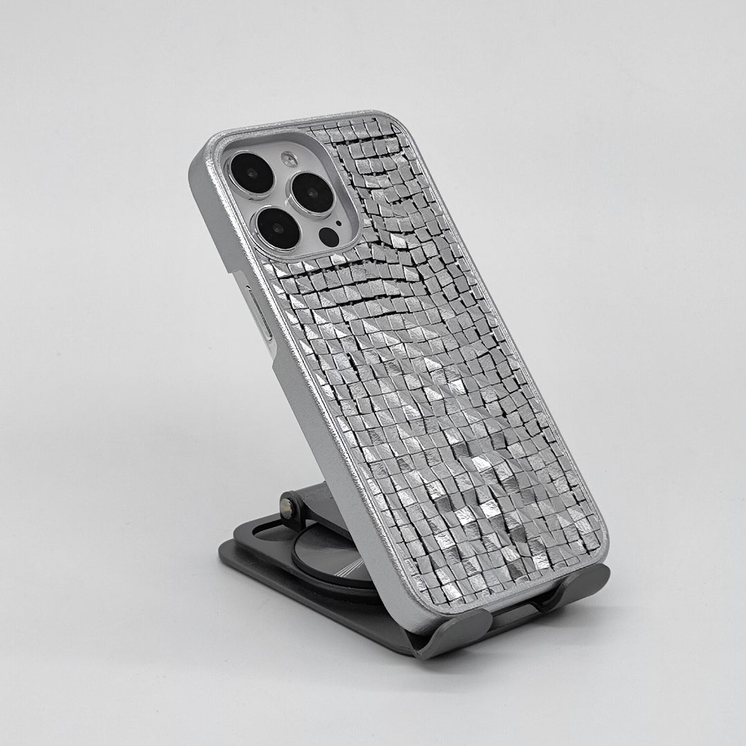 The First 3D Printed Chainmail Mobile iPhone 15 Pro Max Case